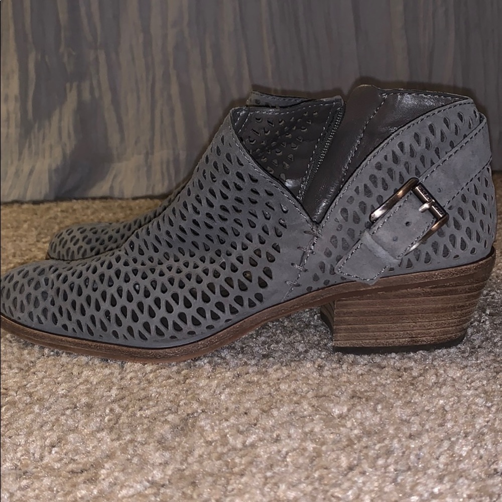 Vince Camuto Bootie
